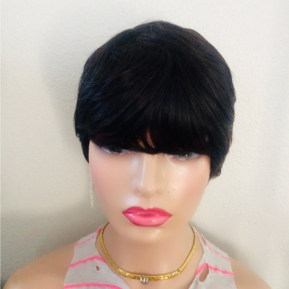 Short Cut Full Machine Made No Lace Human Wig You Feel Comfortable When Wear It - Picture 3 of 3